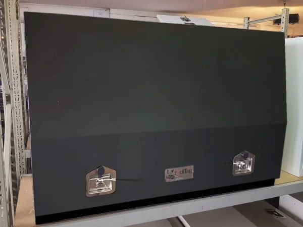CMB1500B - 1500mm Black Steel Canopy Full Lid
