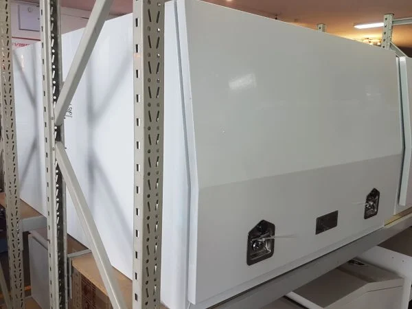 CMB900 - 900mm White Steel Canopy Full Lid