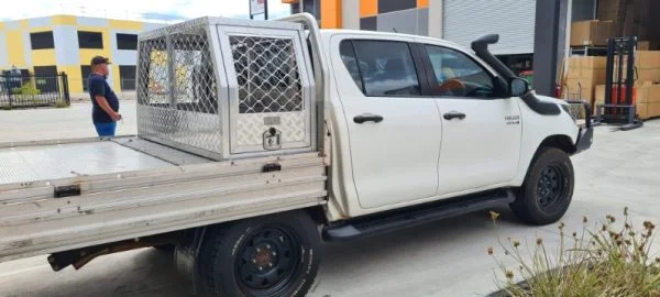 DB1690S - Steel Dog Box