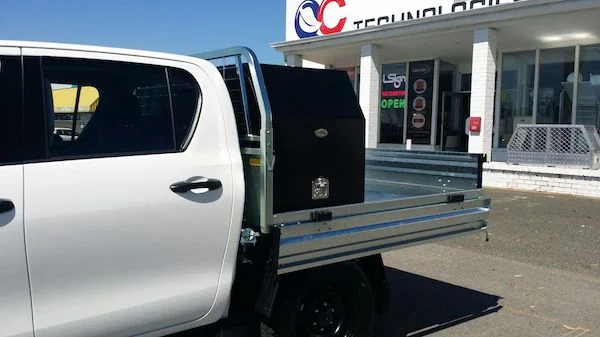 STR007B - 1/4 Canopy Black Steel 700L x 1700D x 800H - Image 2